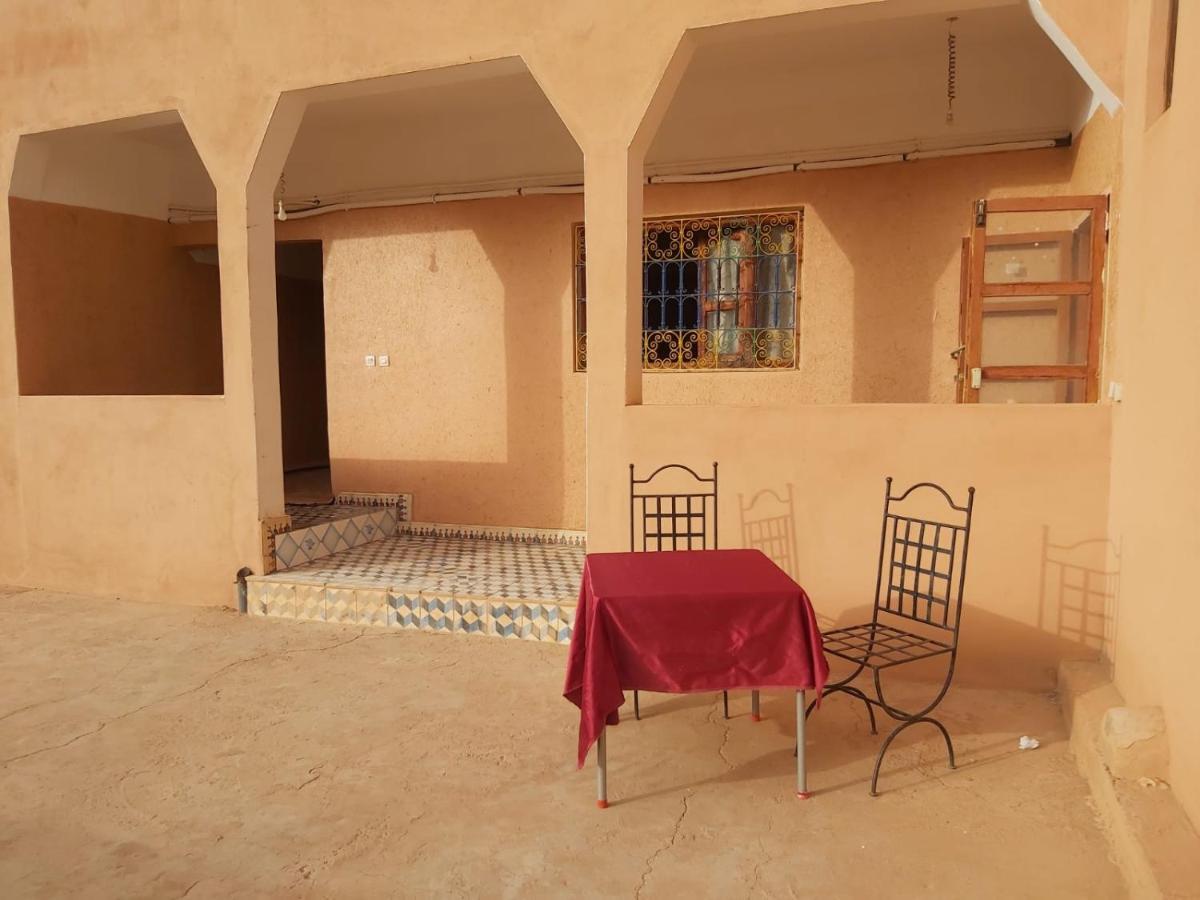 Отель Kasbah Ait Arbi Ait Ougliff Экстерьер фото